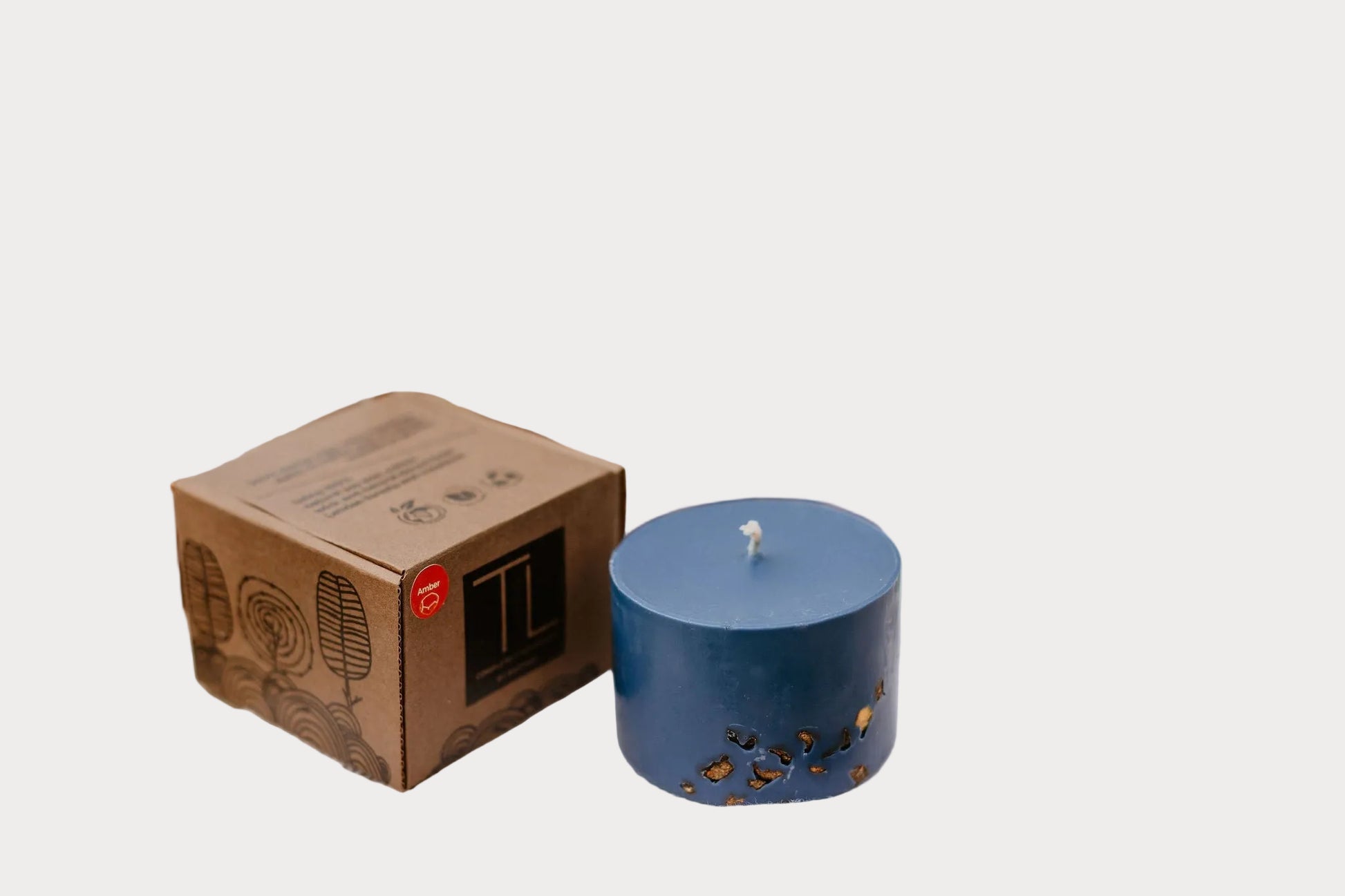 Hand-made Soy Wax Candle with Amber Scent
