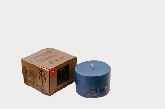 Hand-made Soy Wax Candle with Amber Scent